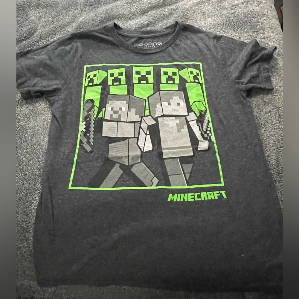 BUNDLE: Minecraft Gray and Green Graphic T-Shirt & 4 Pairs of Shorts